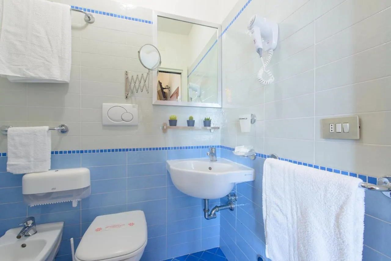 Hotel Nuova Medusa Rimini 0*,  Italy