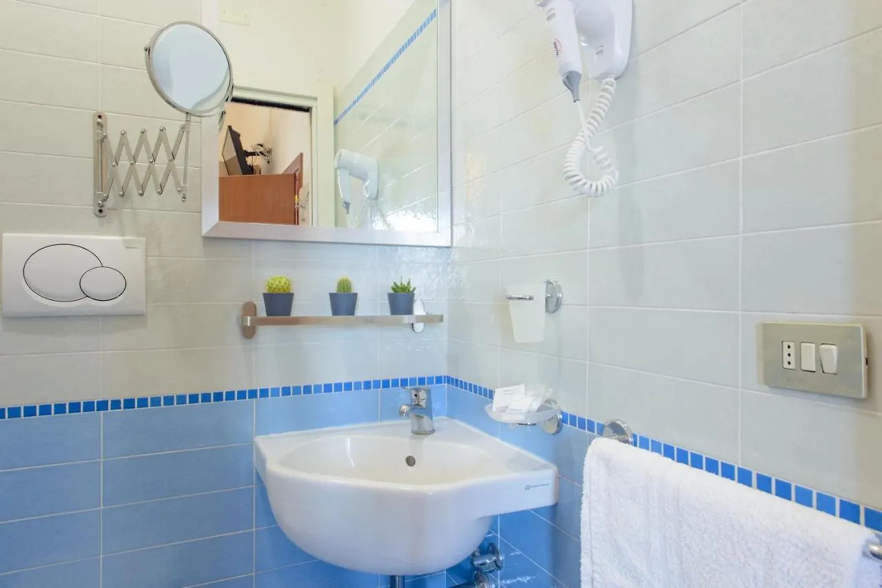 Hotel Nuova Medusa Rimini 0*,
